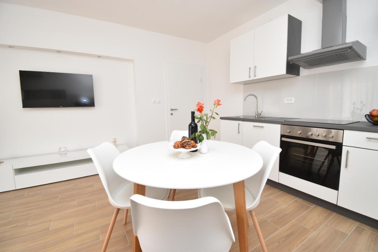 Apartments Ivan Задар Екстер'єр фото